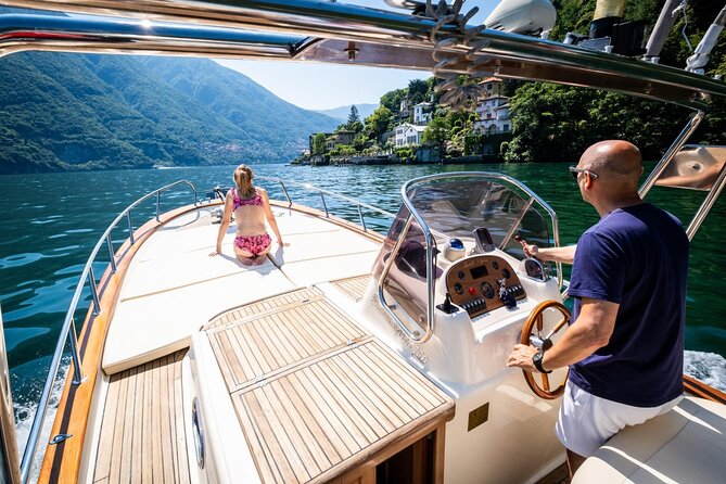 1H Private Cruise on a Beautiful Wooden Speedboat on Lake Como - Tour Highlights