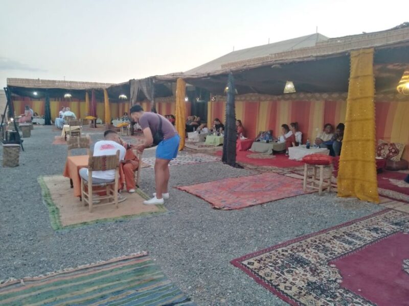 1H Quad, 1HCamel & Dinner: Agafay Desert Spectacle - Dinner and Cultural Performance