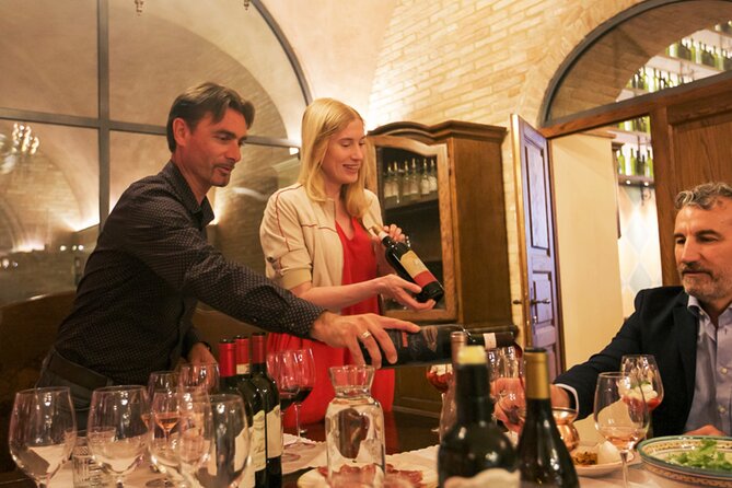 1h30m Wine Tasting and Visit to Val DOrcia - Meeting and End Point