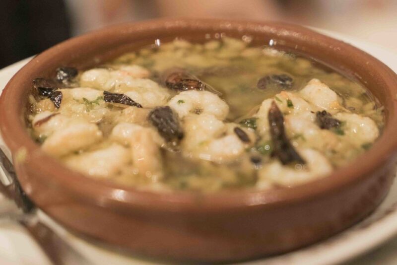 2.5-Hour Evening Tapas Tour Through Madrid - Exploring Traditional Tapas Bars