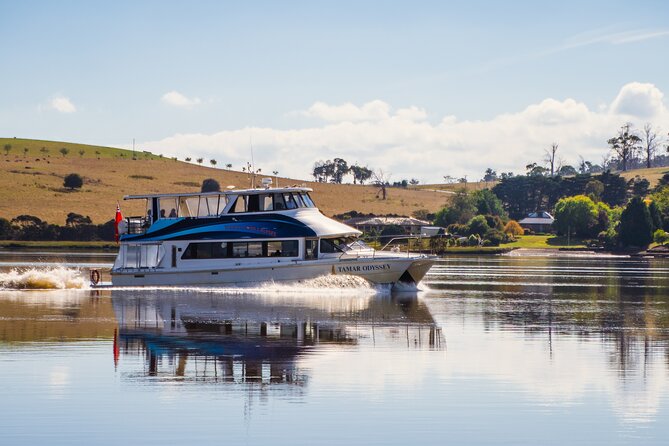 2.5 Hour Morning Discovery Cruise Including Sailing Into the Cataract Gorge - Tour Commentary