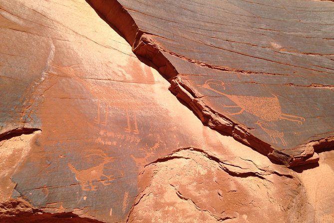 2.5 Hours of Monument Valleys Backcountry 4×4 Tour - Highlights and Inclusions