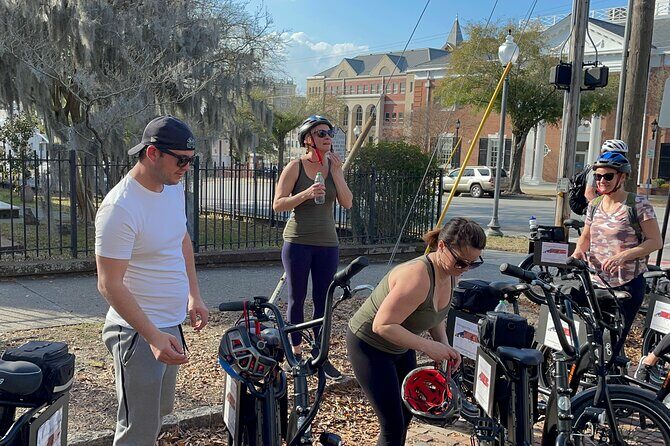 2.5 Hr E-Bike tour of Wilmington's History, Haunts & one Haunted Pub - Who Will Enjoy This Tour?