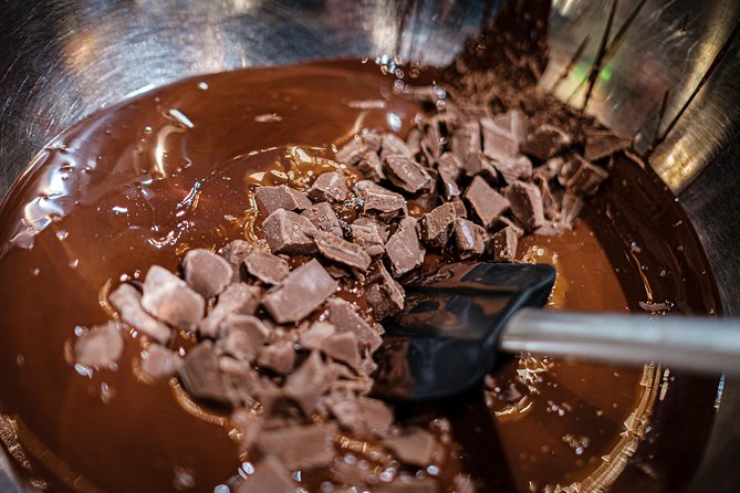 2.5h Belgian Chocolate Workshop in Brussels - Customer Reviews and Badge of Excellence
