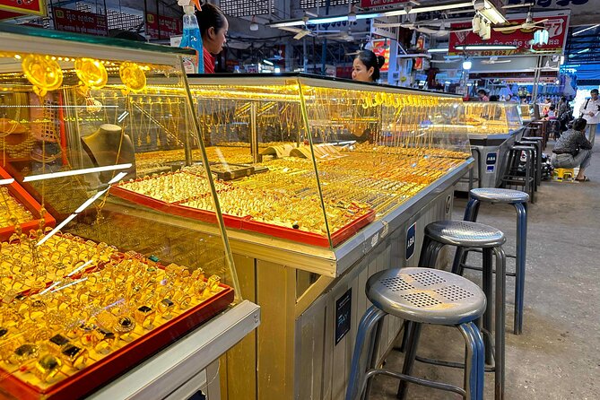 2.5hrs Phsa Leu Thom Tmey Local Day Market Tour - Key Points