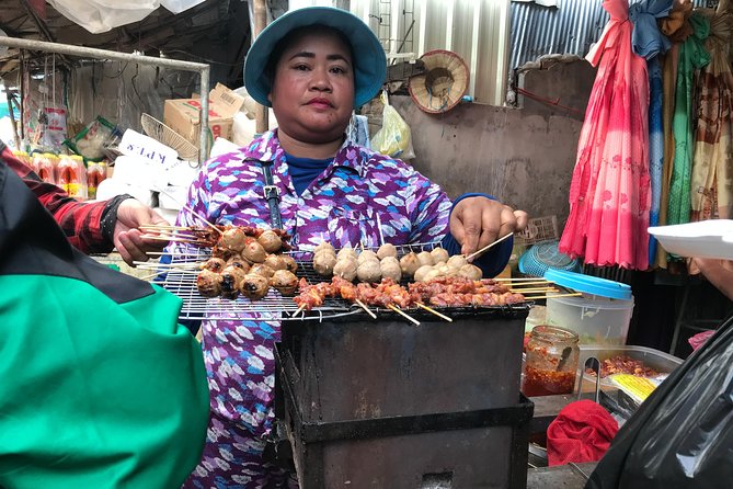 2.5hrs Phsa Leu Thom Tmey Local Day Market Tour - Authentic Cultural Experiences