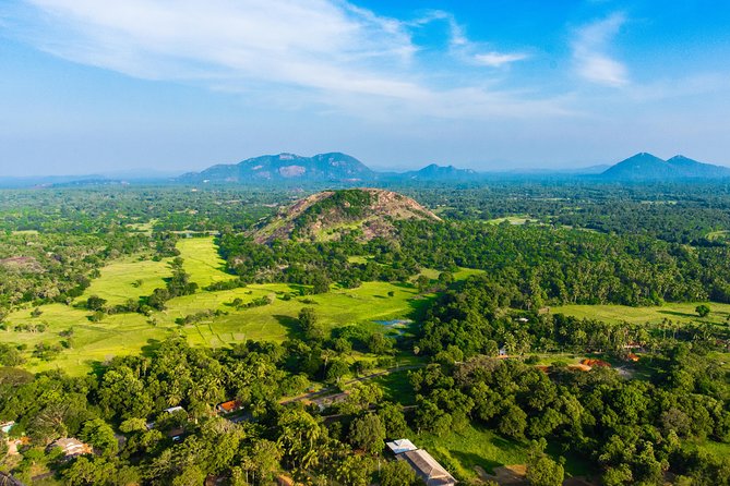 2 Ancient Kingdoms From Kandy - Lunch and Elephant Rock