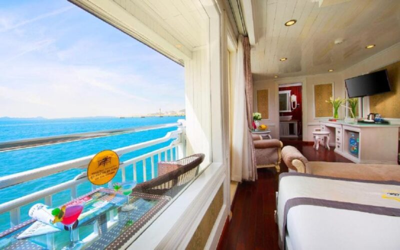 2 Day 1 Night Bai Tu Long Bay Luxury Junk - Key Points