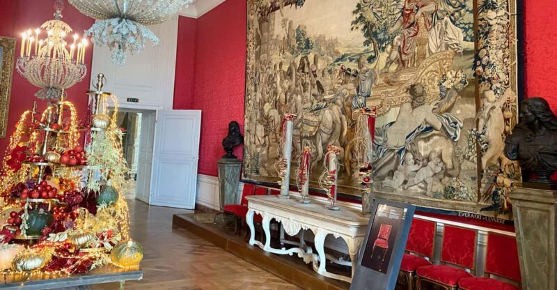 2-day 3 Loire Castles & Chablis Wines 4 Domains Private Tour - Itinerary Highlights