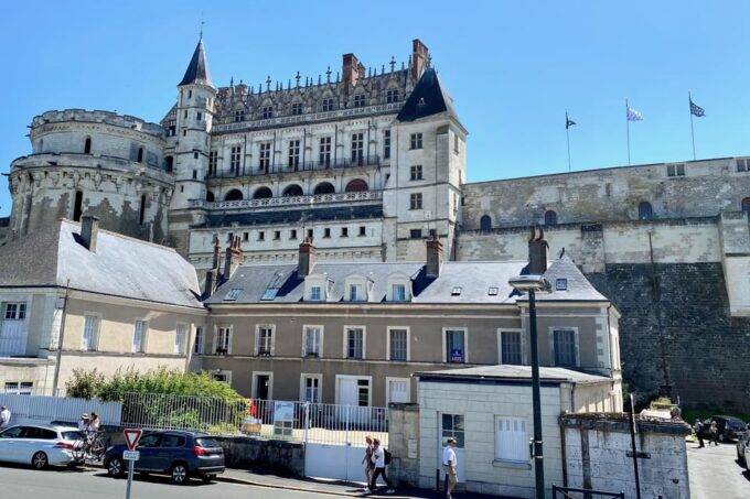 2-day 3 Loire Castles & Chablis Wines 4 Domains Private Tour - Wine Tastings