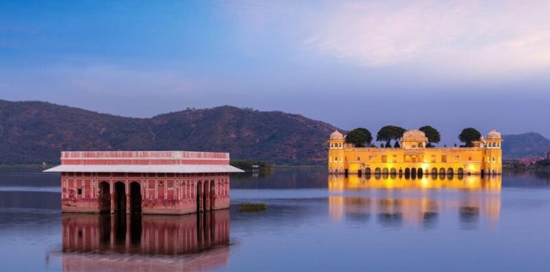 2-Day Agra and Jaipur Tour With Accommodation - Key Points