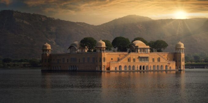 2-Day Agra and Jaipur Tour With Accommodation - Important Details