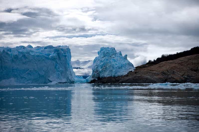 2-Day and 1 Night El Calafate With Airfare From Buenos Aires - Key Points