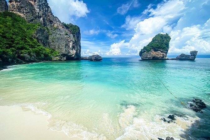 2 Day Beginner Dive Course PADI Open Water Course Phi Phi Island - Location and Facilities