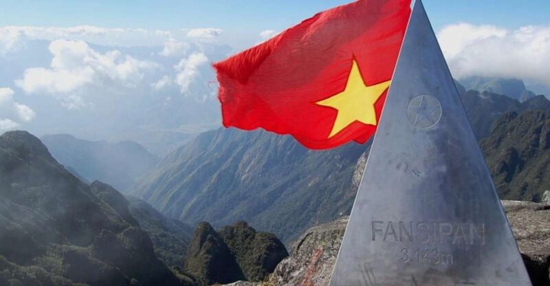2-Day Fansipan Mountain Trek - Indochinas Highest Peak - Day 1: Sapa to 2800 Meters
