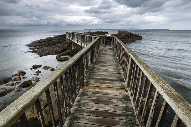 2-Day Game of Thrones Rail Tour From Dublin Incl. Belfast and Giants Causeway - Guided Game of Thrones Tour