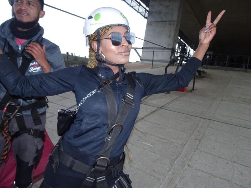 2-Day Garden Route Bungee Jump, Zipline & Shark Diving Tour - Bungee Jump Experience