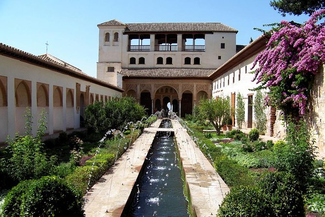 2-Day Granada Tour From Seville Including Skip-The-Line Access to Alhambra Palace and Arabian Baths - Customer Feedback and Issues