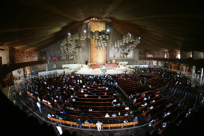 2-Day Guadalupe Shrine, Teotihuacan Pyramids and Xochimilco - FAQ