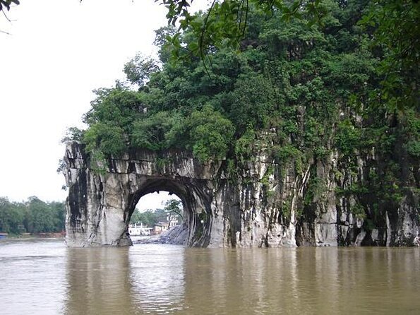 2-Day Guilin Tour Including the 4 Star Boat, Xianggong Hill and Liusanjie Show - Good To Know