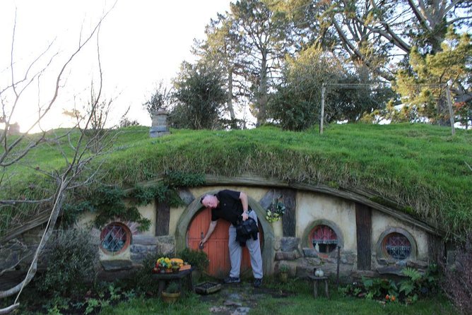 2-Day Hobbiton, Rotorua, Waitomo Caves Tour From Auckland With Accommodation - Accessibility and Limitations