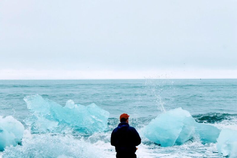 2 Day Iceland Winter Tour to South Coast - Discover Gljufrabui and Skogafoss