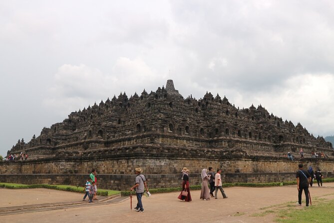 2-Day Java Tour From Bali Including Yogyakarta and Borobudur Temple - Highlights and Key Destinations
