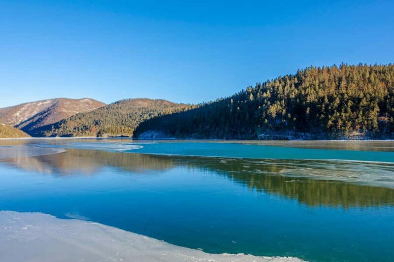 2-Day Lugu Lake: Boat Ride, Island Hike & Mosuo Cultural - Key Points