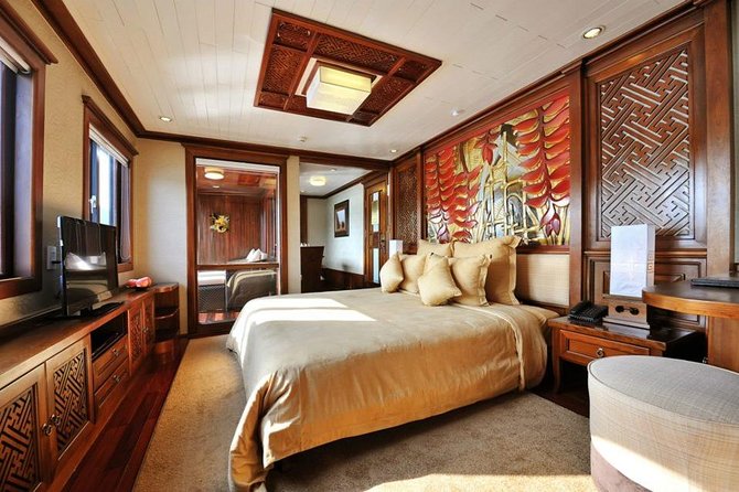 2-Day Luxury Halong Bay Cruise From Hanoi - Accommodation and Meals