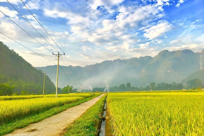 2-Day Mai Chau and Pu Luong With Round Trip Transfer From Hanoi - Dining on Traditional Cuisine