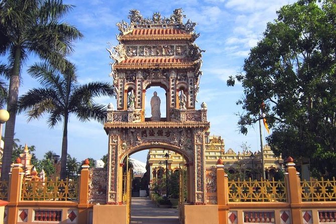 2-Day Mekong Delta Luxury Group Tour From Ho Chi Minh City - Pricing and Surcharges