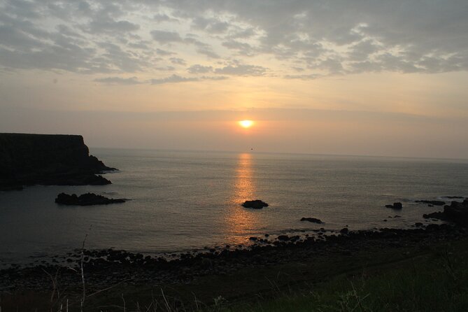 2-Day Northern Ireland Giants Causeway Private Luxury Car Tour - Booking and Cancellation Policy