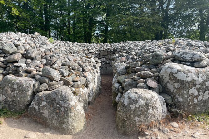 2-Day Outlander Experience Small Group Tour From Edinburgh - Transportation and Guide