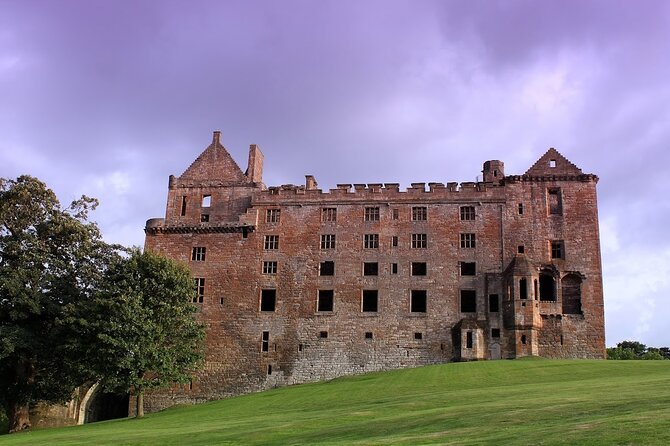 2 Day Private Guided Tour to Outlander Locations , Loch Ness and Glencoe - Discovering Urquhart Castle