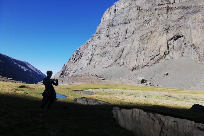 2-Day Private Hiking Tour to La Paloma Glacier - Tour Overview