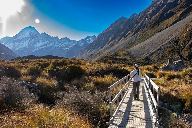 2-day Private Overnight Hurunui River Hot Springs Hike or Bike - An Evening Under the Stars