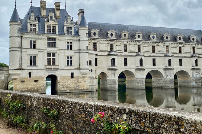 2-Day Private Top 6 Loire Castles Live Guided Tour From Paris - Highlights of the Tour