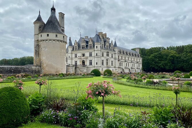 2-Day Private Top 6 Loire Castles Live Guided Tour From Paris - Frequently Asked Questions