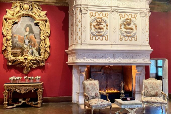 2-Day Private Top 6 Loire Valley Castles From Paris Mercedes - Day 2 Itinerary