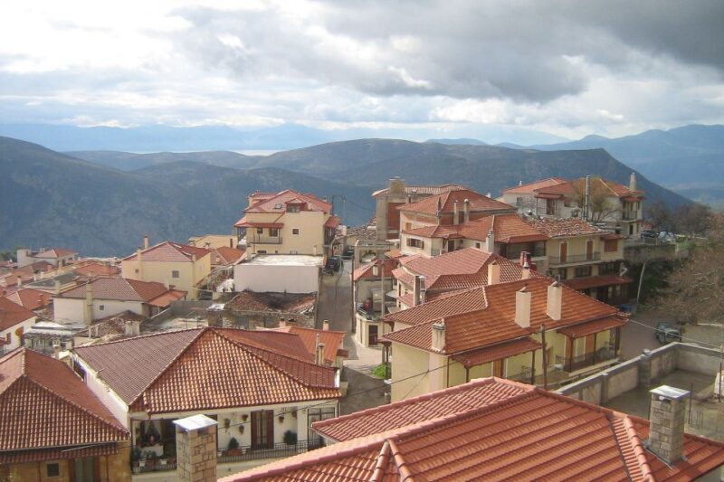 2 Day Private Tour Delphi & Meteora a Trip of a Lifetime - Exploring Delphis Wonders