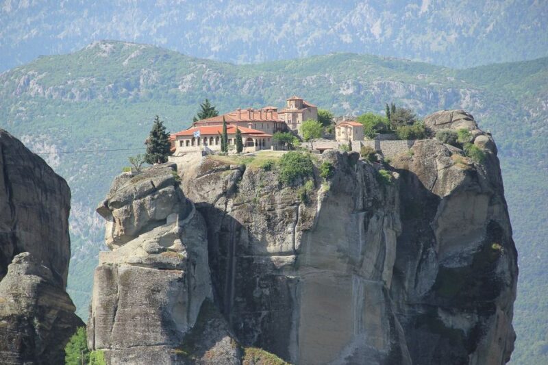 2 Day Private Tour Delphi & Meteora a Trip of a Lifetime - Visiting Meteora Monasteries