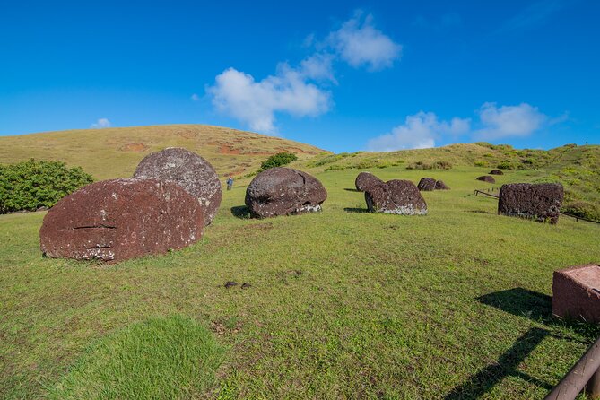 2-Day Private Tour Easter Island Highlights Complete Discovery - Knowledgeable Local Guides