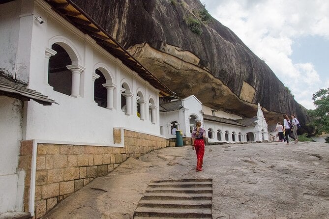 2 Day Private Tour of Kandy, Sigiriya & Dambulla - All Inclusive - Highlights of Kandy