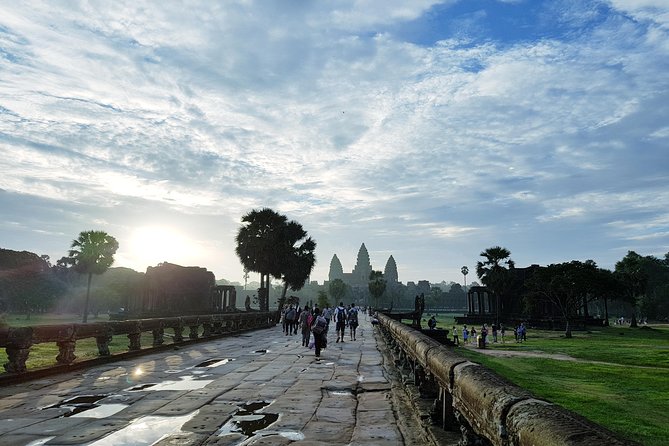 2 Day Private Tour: Small Tour, Big Tour, Sunrise and Sunset,Floating Village. - Accessibility