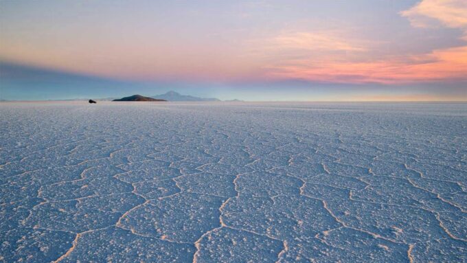 2-Day Private Tour to Salar De Uyuni and Laguna Colorada - Tour Details