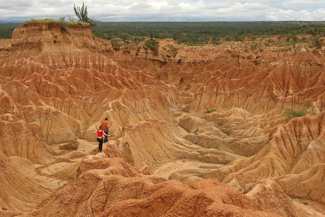 2-Day Private Tour to the Tatacoa Desert From Bogotá - Day 1: Exploring Tatacoa