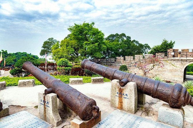 2-Day Private Tour to Tour Around the Highlights of Xiamen and Quanzhou City - Experienced Tour Guide