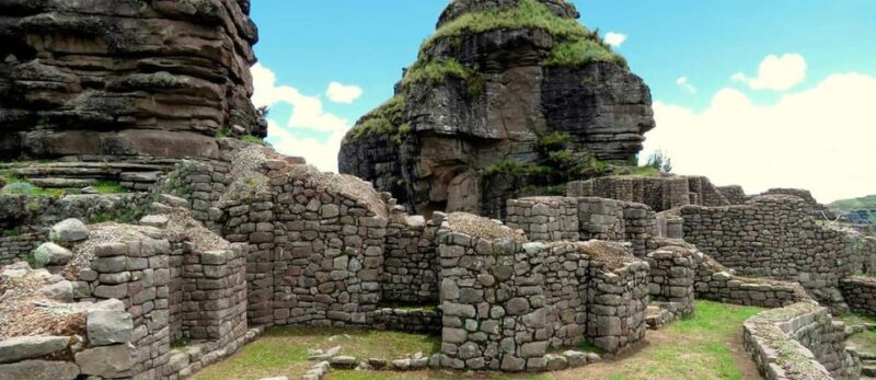2-Day Route Through Waqrapukara - Stunning Natural Landscapes