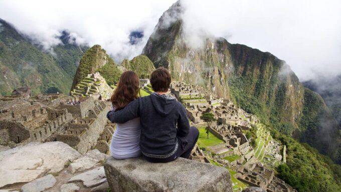 2-Day Sacred Valley and Machu Picchu Tour - Pickup and Transportation