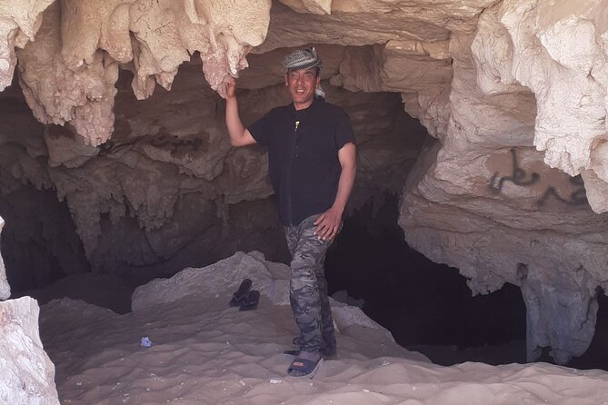 2 Day Safari in the White and Black Desert - Meals and Accommodations